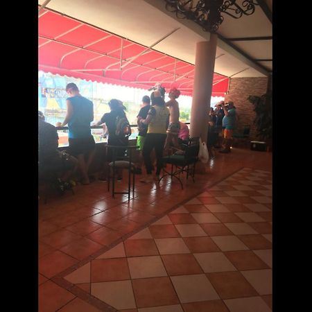 Hotel Rex Chitre Bagian luar foto