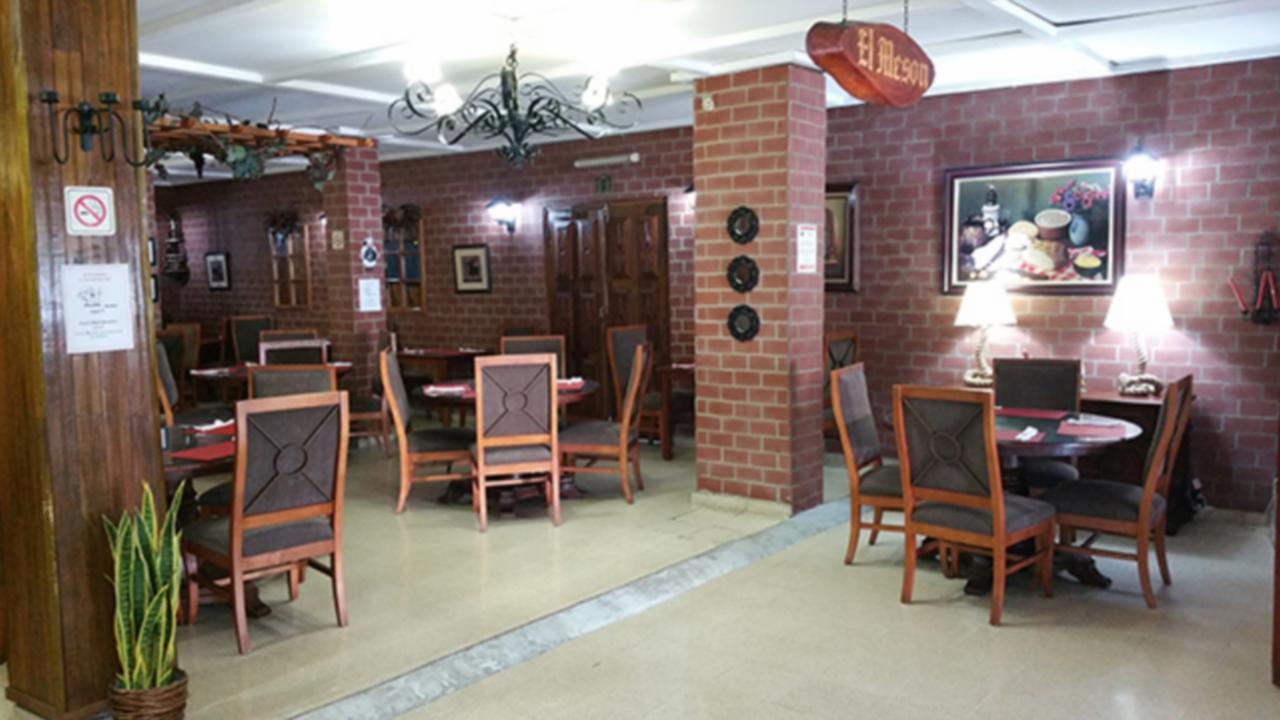 Hotel Rex Chitre Bagian luar foto