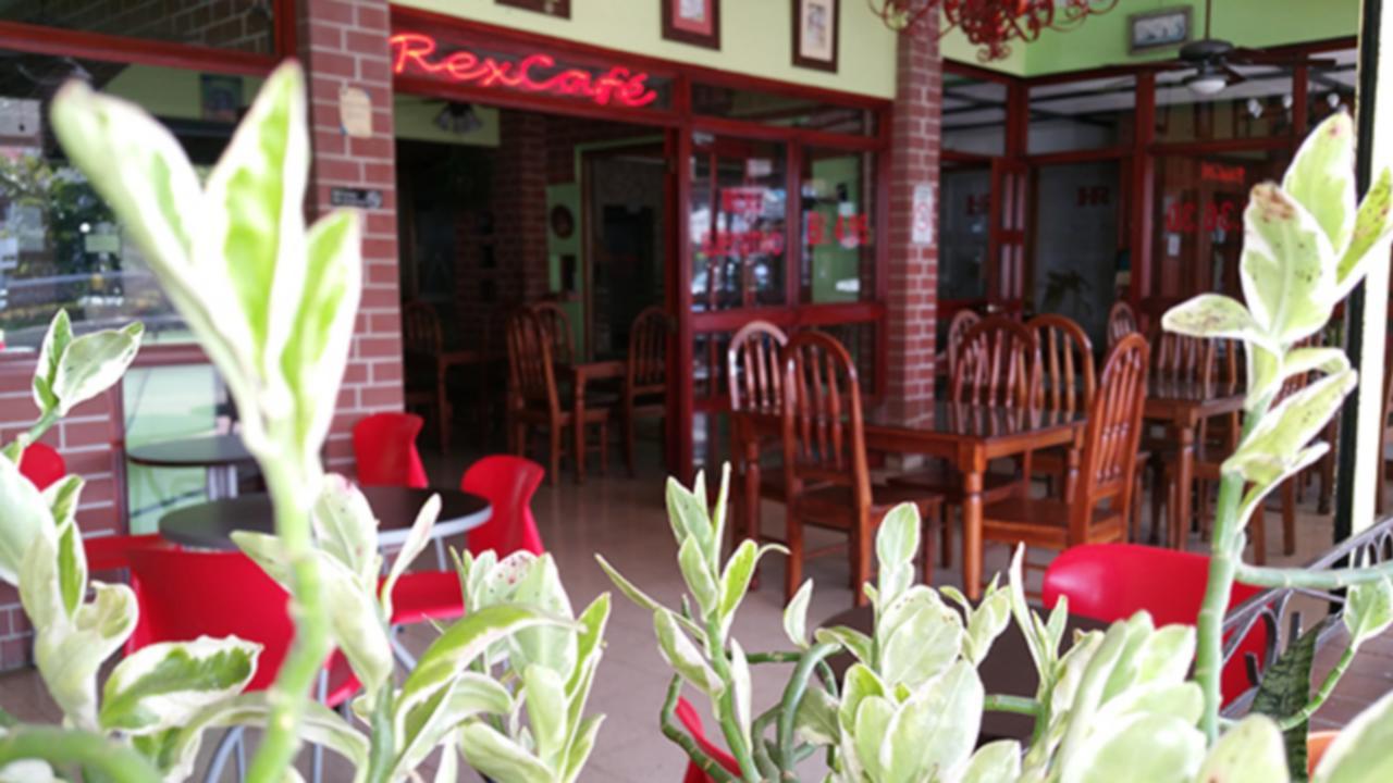 Hotel Rex Chitre Bagian luar foto
