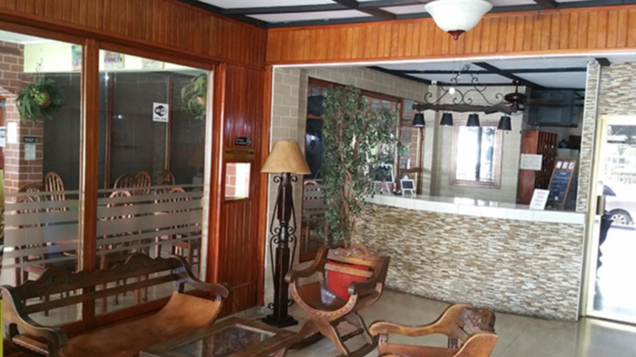 Hotel Rex Chitre Bagian luar foto